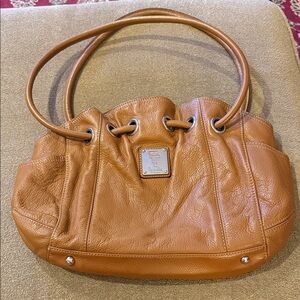 Tignanello Brown Leather Crossbody Purse Shoulder Bag Magnet CLOSURE (TD)